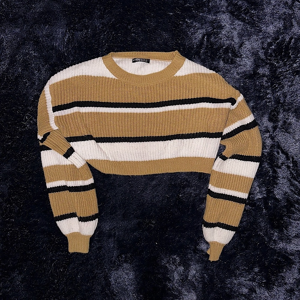 SHEIN Sweater Crop Top